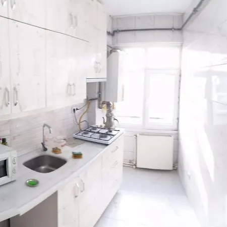 Comfortable In The Center Apartamento Estambul