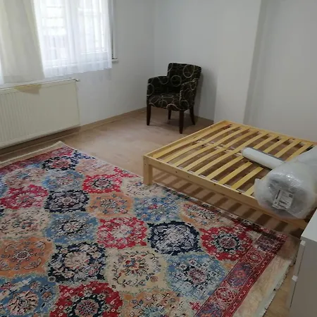 Comfortable In The Center Daire